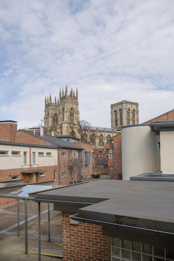 St Helen'S House With Minster Views York Exterior foto